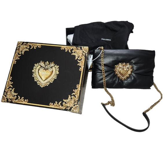 SOLD!! BNWT DOLCE & GABBANA Small calfskin Devotion Soft bag - Picture 8 of 11